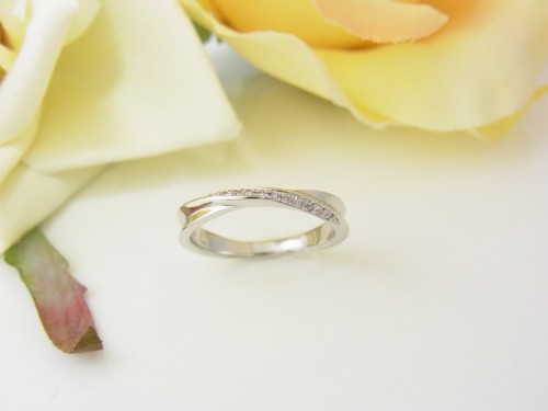 ピンクダイヤモンドにアレンジ☆ 結婚指輪 - マリッジリング ブライダル 