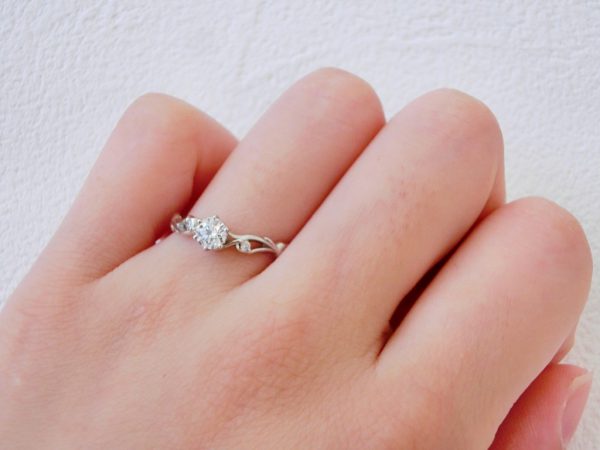 ３６０°どこから見ても美しいラパージュ☆クラシックコレクション 婚約指輪 - エンゲージリング その他 