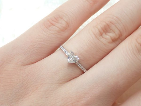 クリスマスイブにプロポーズ☆ハートシェイプのダイヤモンドリングが入荷しました♪ ファッションジュエリー ブライダル 婚約指輪 - エンゲージリング 