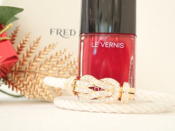 ホリデイシーズンに真っ赤なネイルとフレッドのコーデ☆ ファッションジュエリー フレッド メンズジュエリー 