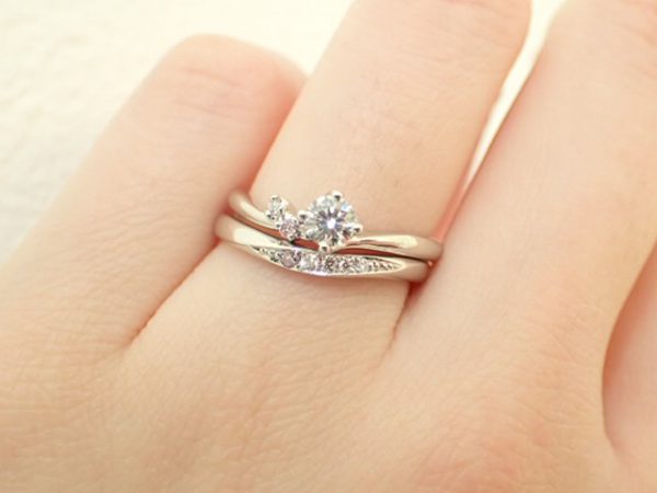 ピンクダイヤがグラデーションでセッティング！カフェリングの“大人可愛い”結婚指輪 結婚指輪 - マリッジリング ブライダル 婚約指輪 - エンゲージリング 婚約指輪＆結婚指輪 - セットリング 