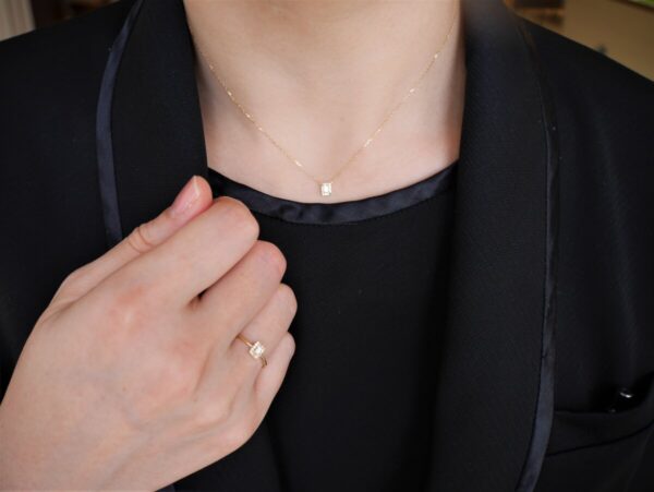 バケッドカットのダイヤモンドが輝くアーカーの新作ネックレス&リング ファッションジュエリー アーカー 