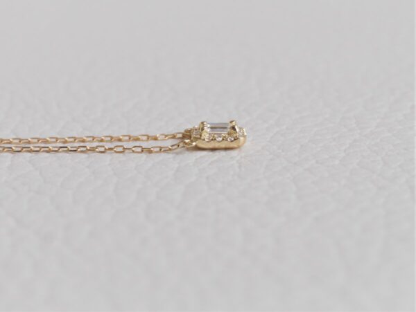 バケッドカットのダイヤモンドが輝くアーカーの新作ネックレス&リング ファッションジュエリー アーカー 